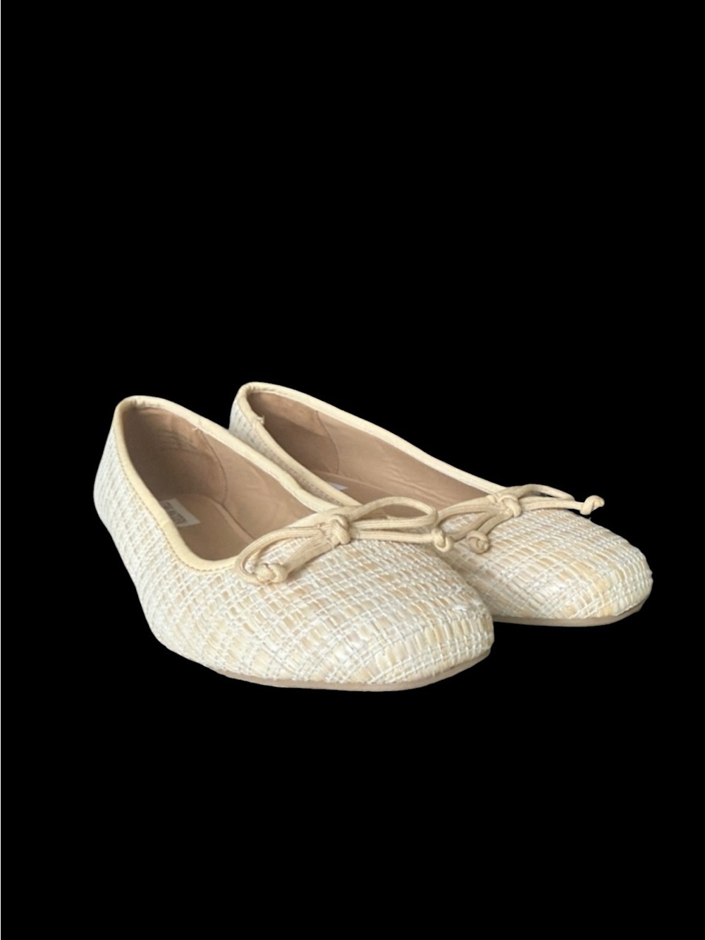STEVE MADDEN ladies cream, colored ballet flats NWOT size 9